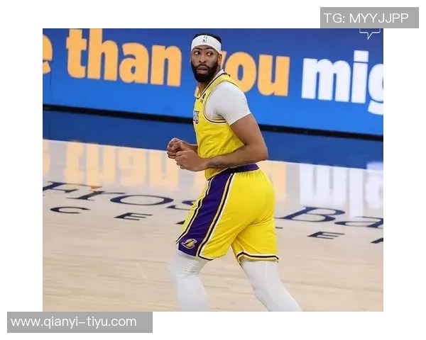 长江后浪推前浪文班对位浓眉续写传奇砍下40分15篮板的辉煌表现