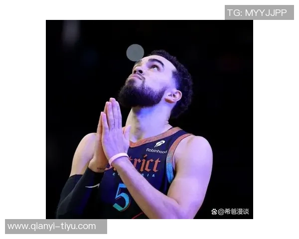 小卡特称赞泰厄斯琼斯为理想控卫强调其卓越沟通能力和团队价值 小卡特称赞泰厄斯琼斯为理想控卫强调其卓越沟通能力和团队价值