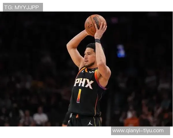 布克半场表现分析：进攻欲望强烈却命中率低贡献15分4板3助正负值高达22