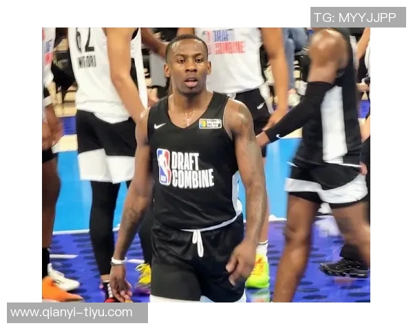 小莫布里全能表现助力球队攻防稳定贡献21分5板4助2断2帽精彩数据回顾