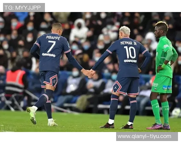 斯基拉透露巴黎与杜埃续约至2030年并大幅提升薪资待遇